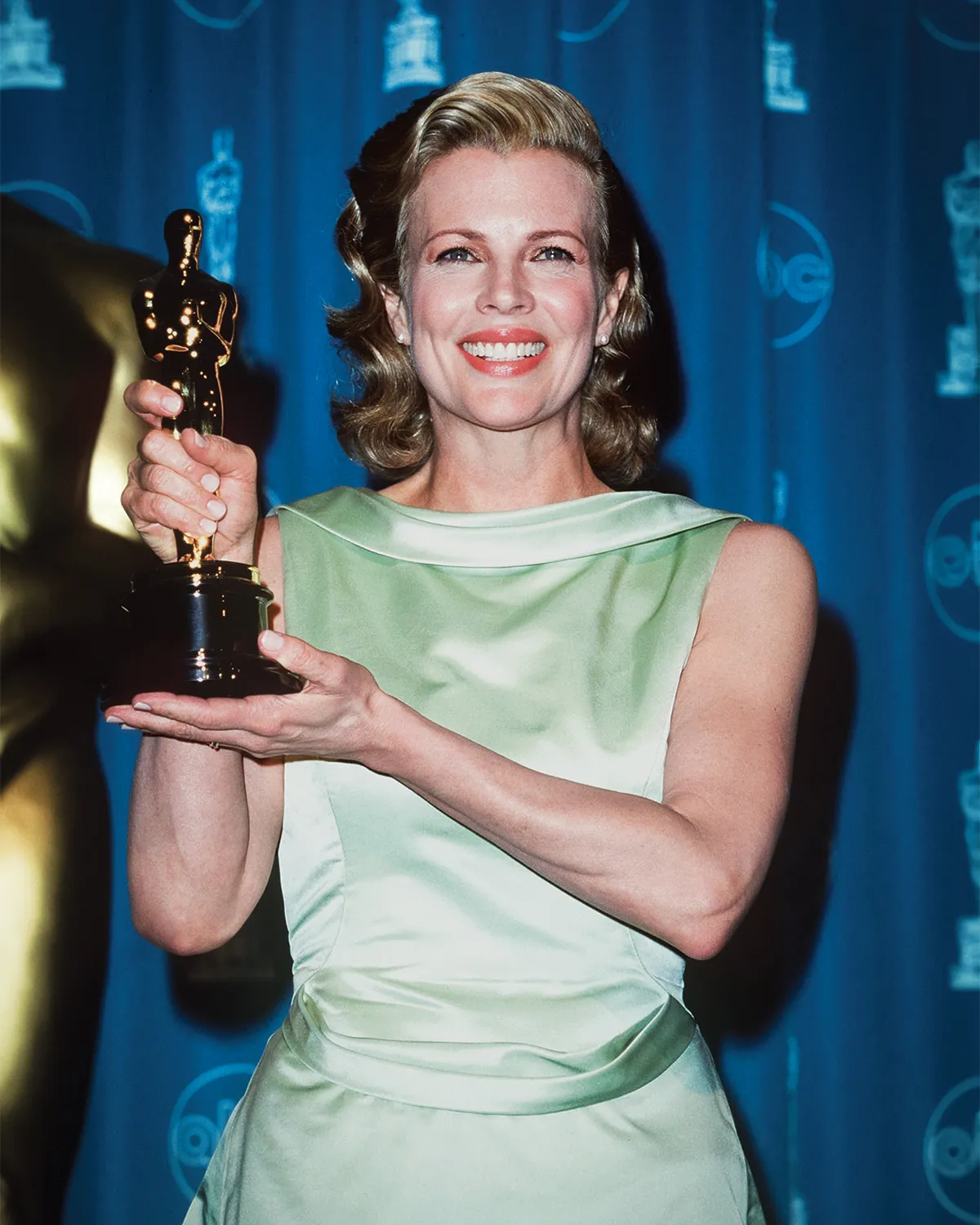 Kim Weeks: Life, Career, Marriage, and Legacy of the Woman Behind the Spotlight